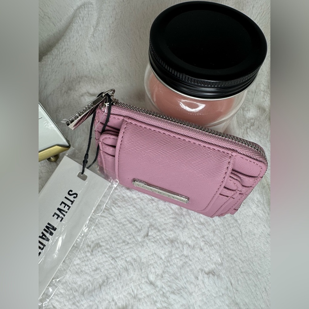 🌷Steve Madden Cos Pink BHARPE Cardholder🌷 - Picture 5 of 7
